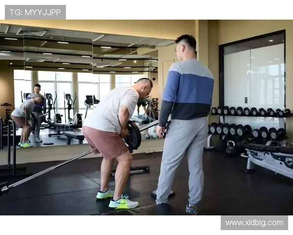 如何通过科学健身提升体能和塑造完美身材的有效方法与技巧