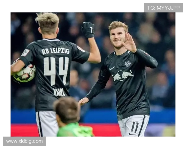 拜仁慕尼黑与多特蒙德激战正酣 谁能在德甲巅峰对决中笑傲江湖 拜仁慕尼黑与多特蒙德激战正酣 谁能在德甲巅峰对决中笑傲江湖