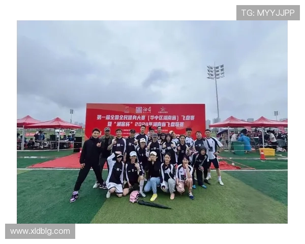 赛后分析:北京飞盘队与深圳飞盘队实力对比及比赛亮点回顾 赛后分析:北京飞盘队与深圳飞盘队实力对比及比赛亮点回顾